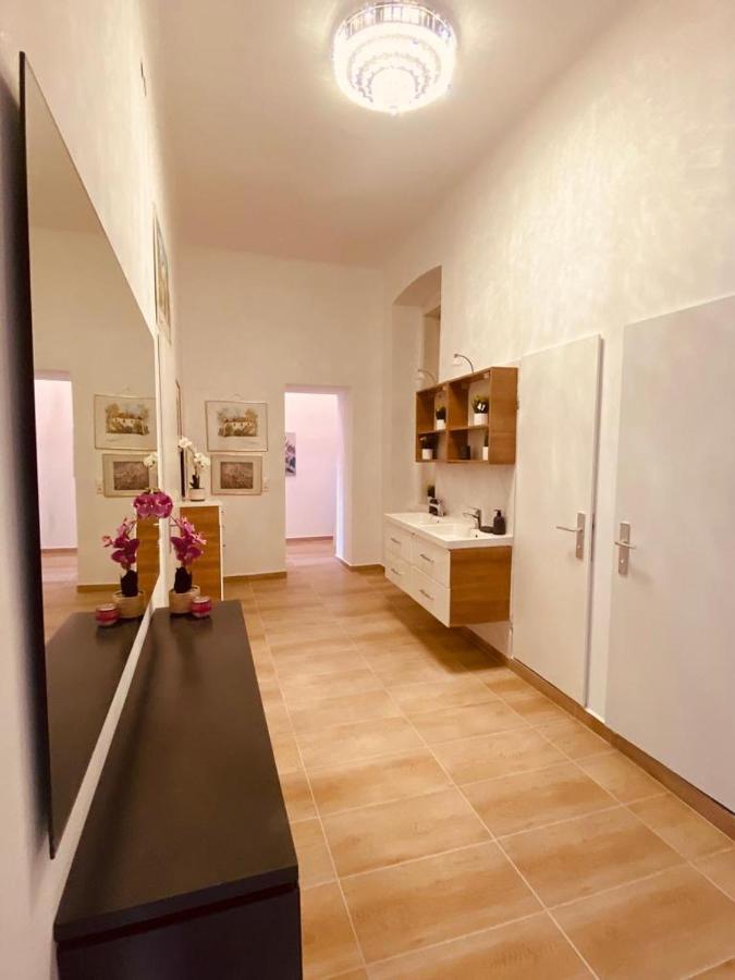 Quad-Room Near Prater Stern Wien Eksteriør billede